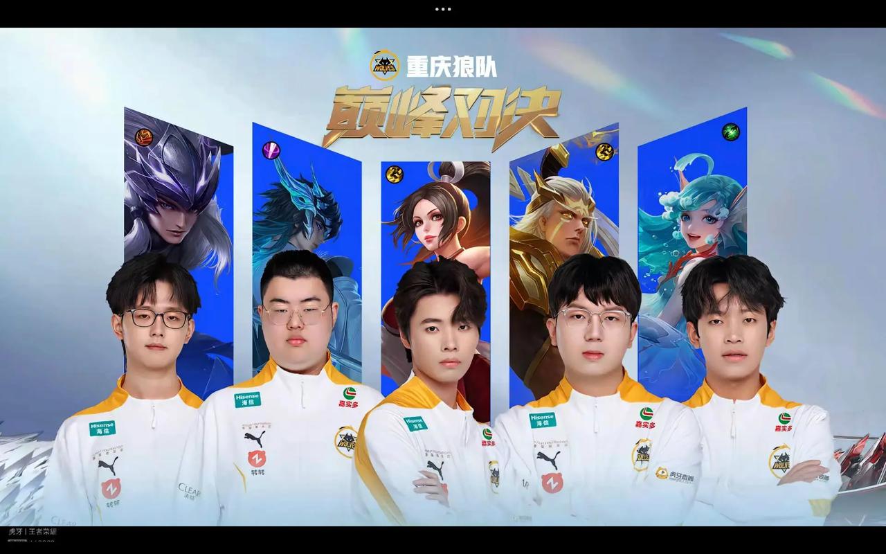 71岁大爷赤膊暴雪中跑步 已坚持40多年！.